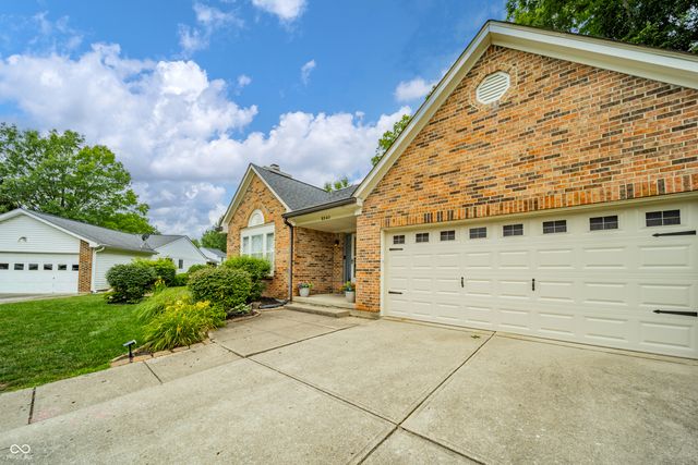 8540 Castle Ridge Lane, Indianapolis, IN 46256