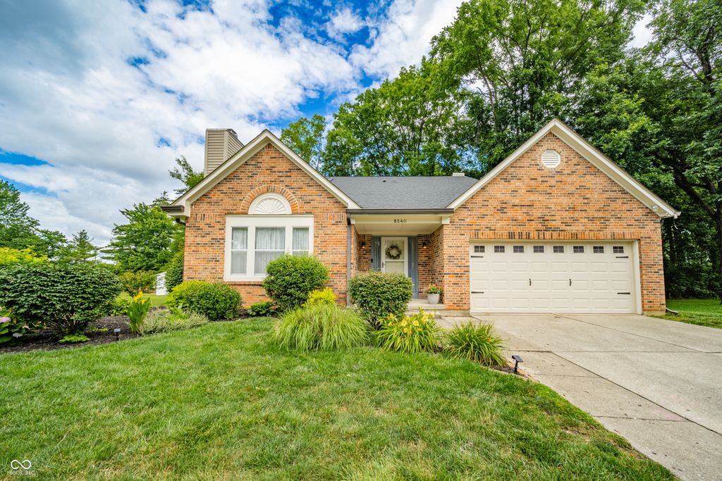 8540 Castle Ridge Lane, Indianapolis, IN 46256
