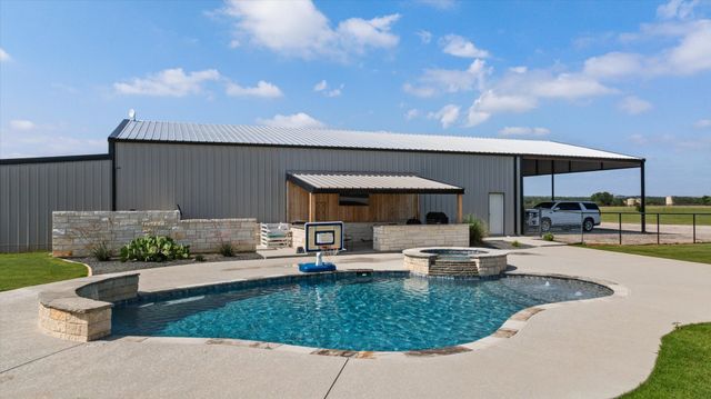 7000 Massey Road, Granbury, TX 76049