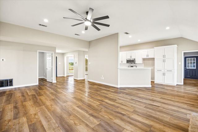 7000 Massey Road, Granbury, TX 76049