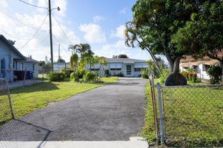1465 W 28th Street, Riviera Beach, FL 33404