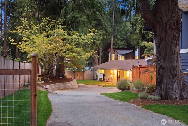 13323 108th Avenue NE, Kirkland, WA 98034