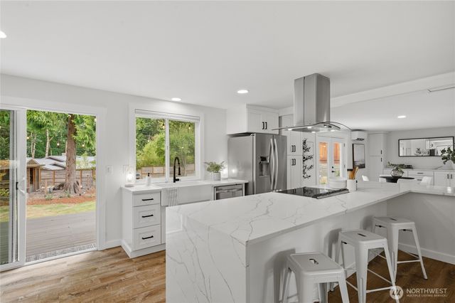 13323 108th Avenue NE, Kirkland, WA 98034