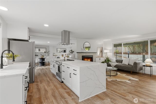 13323 108th Avenue NE, Kirkland, WA 98034