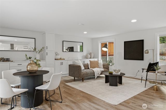 13323 108th Avenue NE, Kirkland, WA 98034