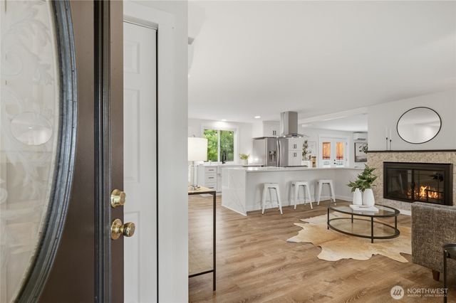 13323 108th Avenue NE, Kirkland, WA 98034