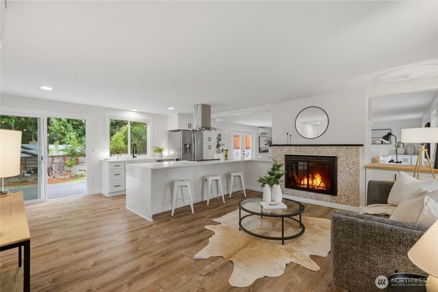 13323 108th Avenue NE, Kirkland, WA 98034
