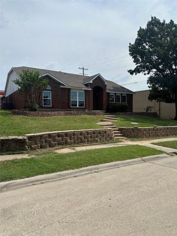 4648 Archer Drive, The Colony, TX 75056