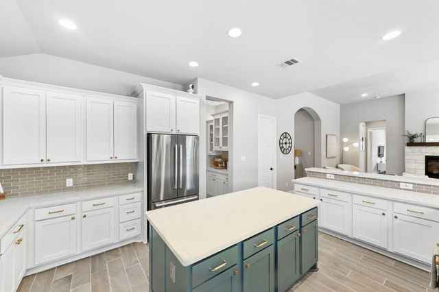 101 Catani LOOP, Georgetown, TX 78628