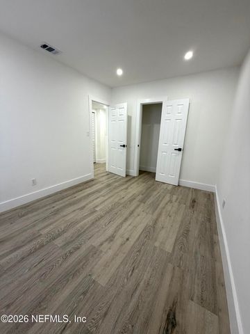 5602 LONG ST Street, Jacksonville, FL 32208