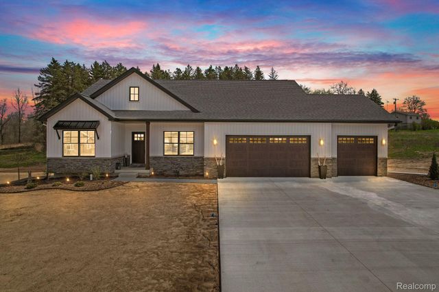 12715 IVY Lane, Fenton Twp, MI 48451