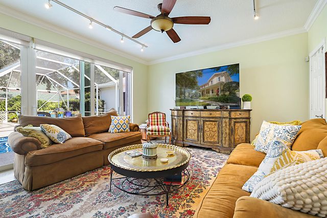 118 Middlebury Drive, Jupiter, FL 33458