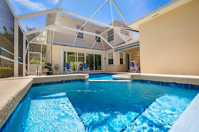 118 Middlebury Drive, Jupiter, FL 33458