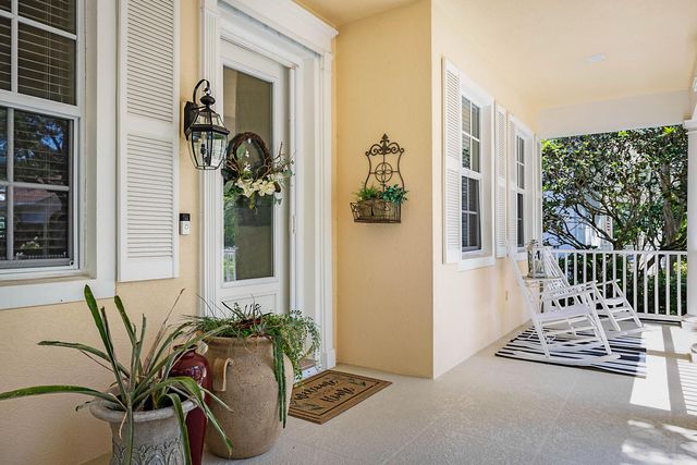 118 Middlebury Drive, Jupiter, FL 33458