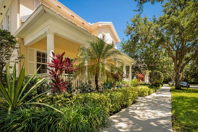 118 Middlebury Drive, Jupiter, FL 33458