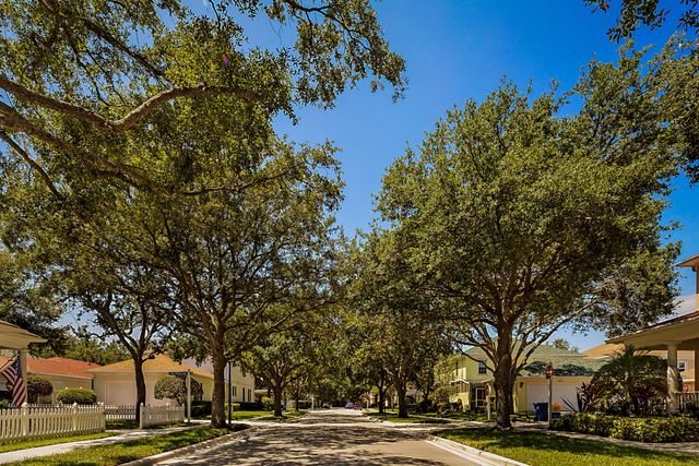118 Middlebury Drive, Jupiter, FL 33458