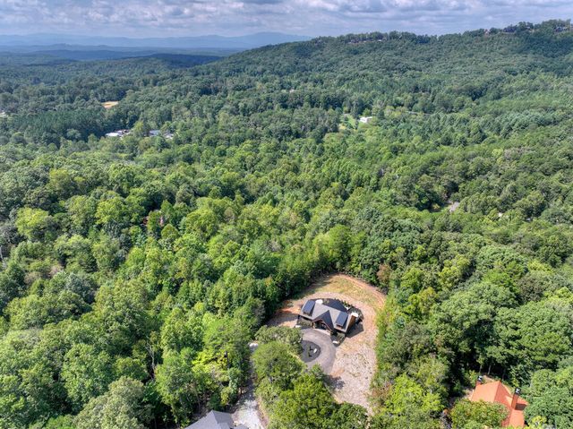 240 Whippoorwill Walk Road, Mineral Bluff, GA 30559
