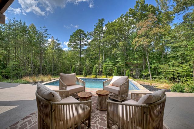 240 Whippoorwill Walk Road, Mineral Bluff, GA 30559