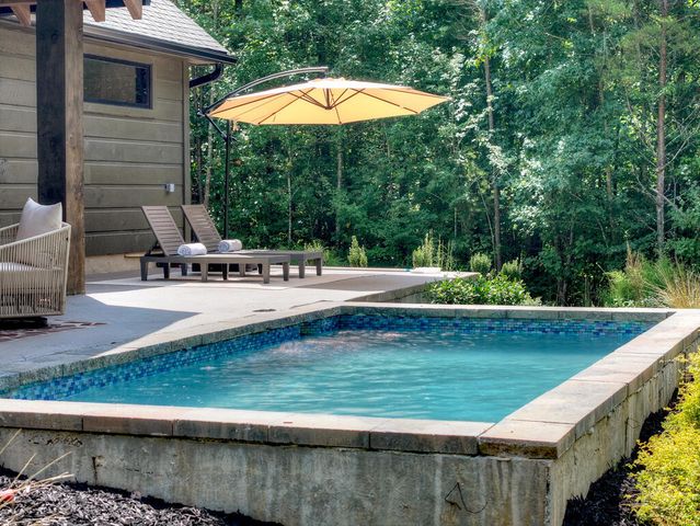 240 Whippoorwill Walk Road, Mineral Bluff, GA 30559