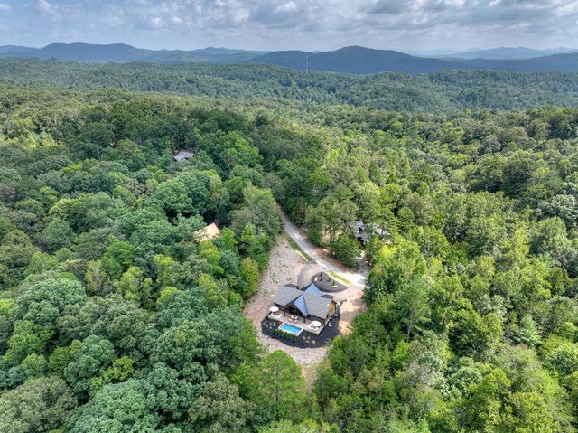 240 Whippoorwill Walk Road, Mineral Bluff, GA 30559
