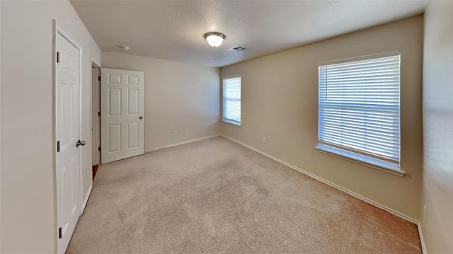 21886 Pioneer Circle, Edmond, OK 73012