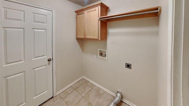 21886 Pioneer Circle, Edmond, OK 73012