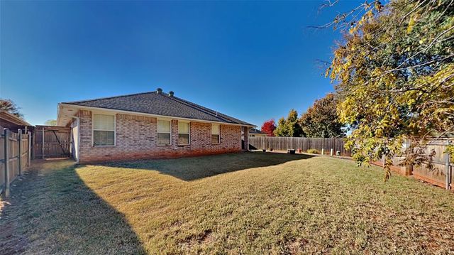 21886 Pioneer Circle, Edmond, OK 73012