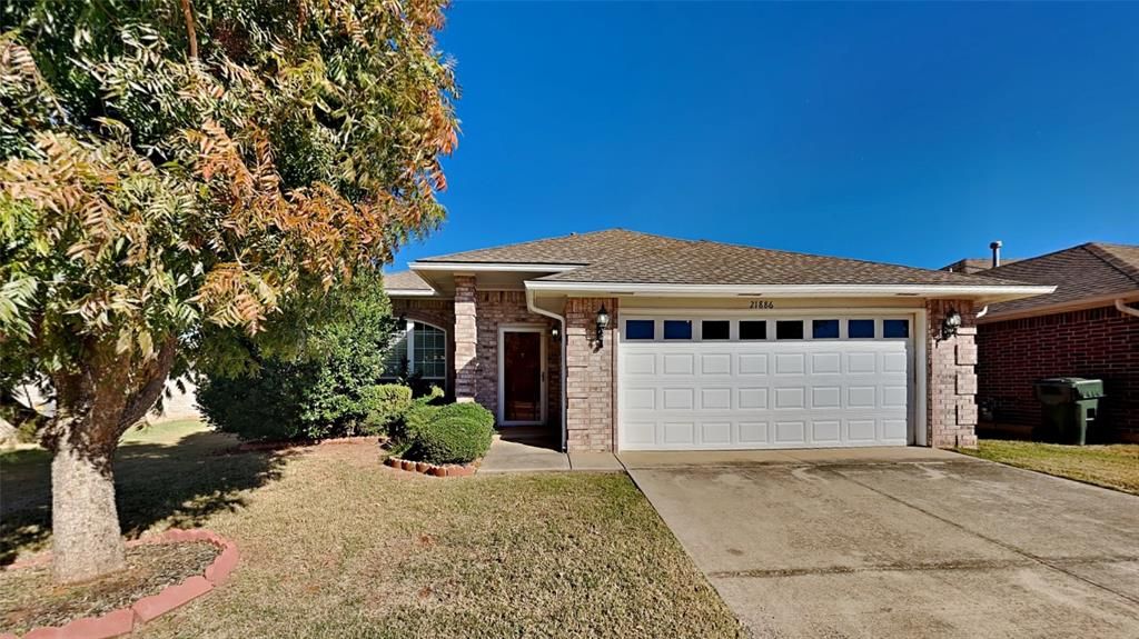 21886 Pioneer Circle, Edmond, OK 73012