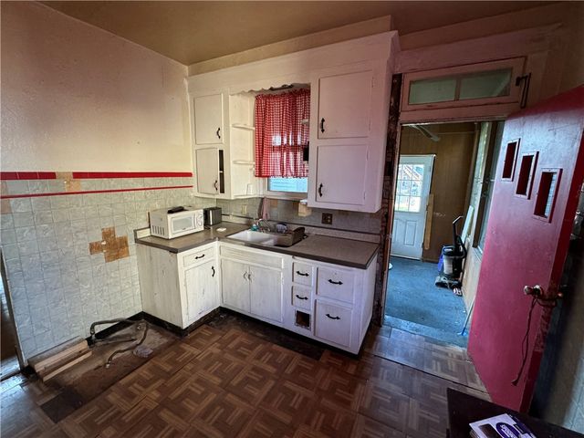 1413 Summit Ave, Monessen, PA 15062