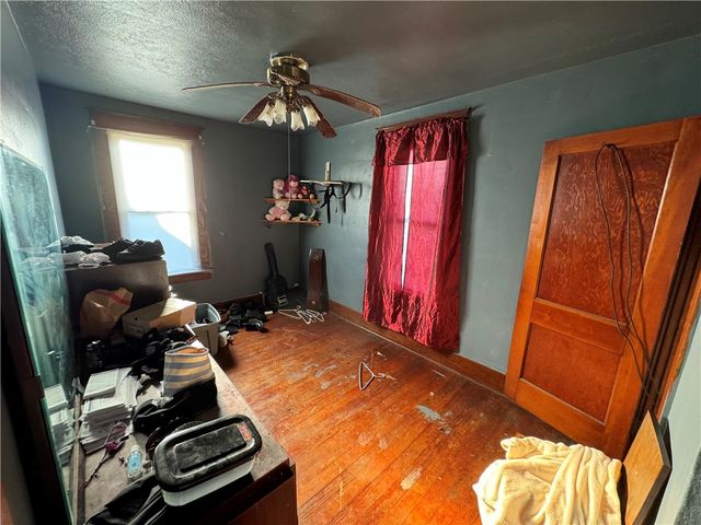 1413 Summit Ave, Monessen, PA 15062
