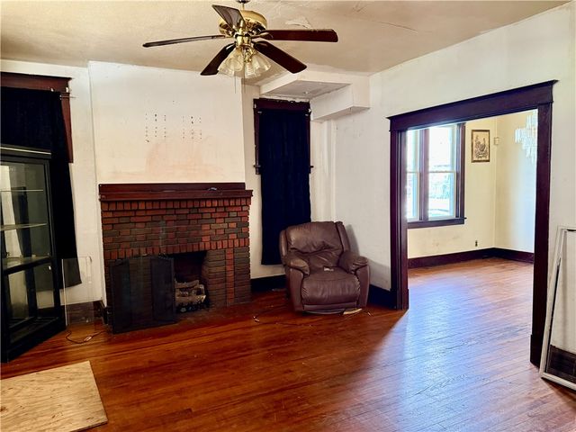 1413 Summit Ave, Monessen, PA 15062
