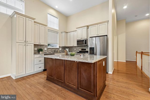 12975 DUNBARTON DR, Bristow, VA 20136