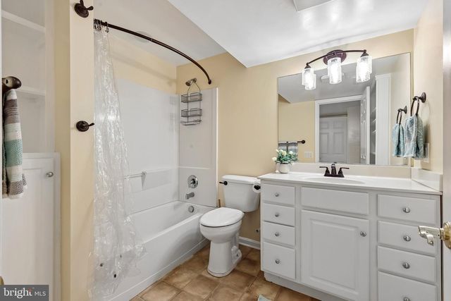 12975 DUNBARTON DR, Bristow, VA 20136