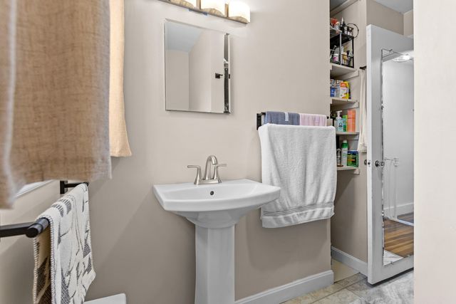 93 Armand Avenue, Manchester, NH 03103