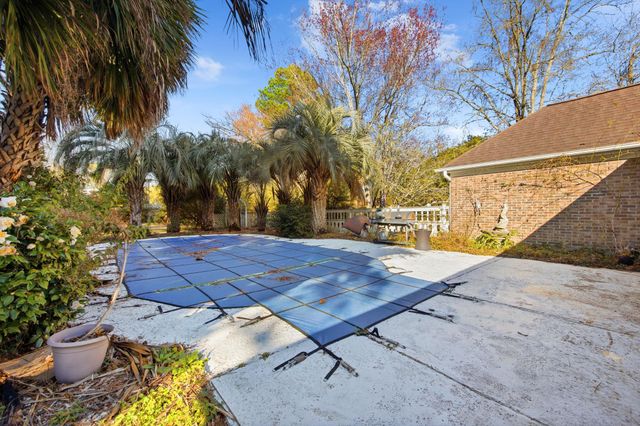 29 Pine Valley Ln., Surfside Beach, SC 29575