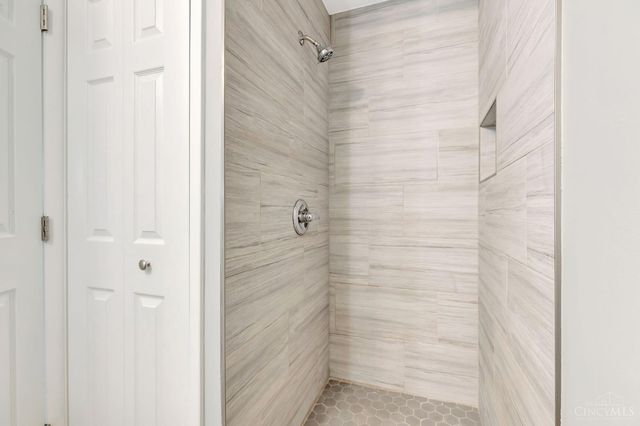 5421 Cleander Drive, Delhi Twp, OH 45238