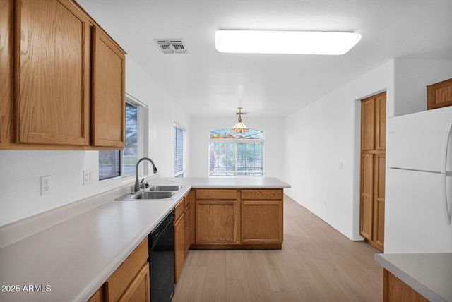 882 E MONTEREY Street, Chandler, AZ 85225