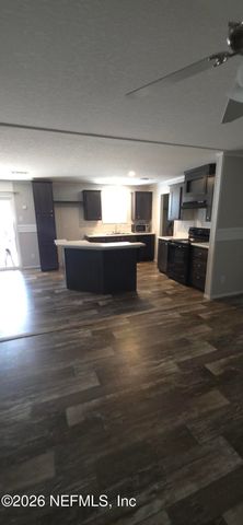 9737 CLINTON Avenue, Glen St. Mary, FL 32040