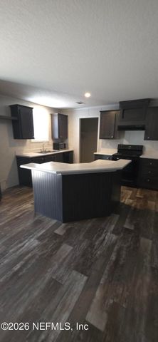 9737 CLINTON Avenue, Glen St. Mary, FL 32040