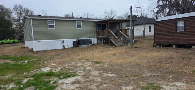 9737 CLINTON Avenue, Glen St. Mary, FL 32040