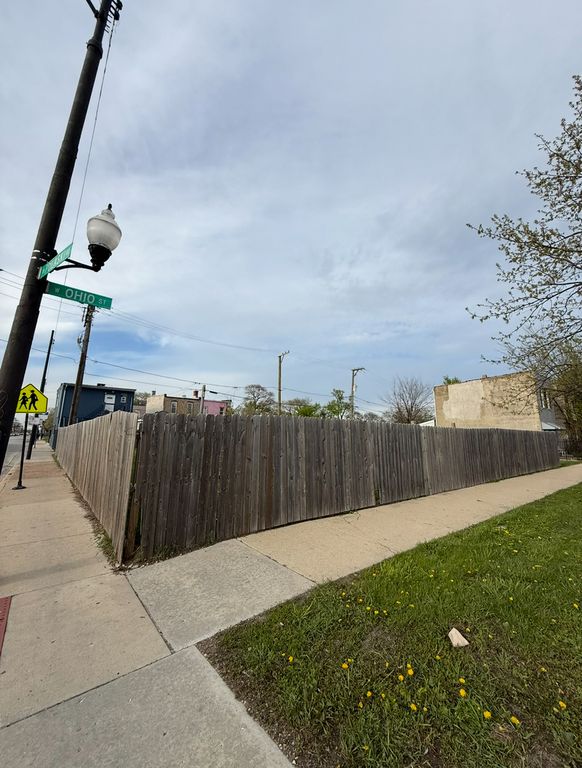 3964 W Ohio Street, Chicago, IL 60624