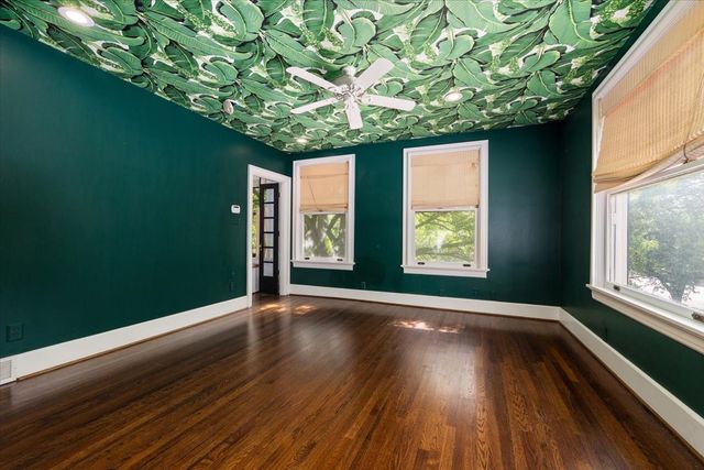 4720 Collinwood Avenue, Fort Worth, TX 76107