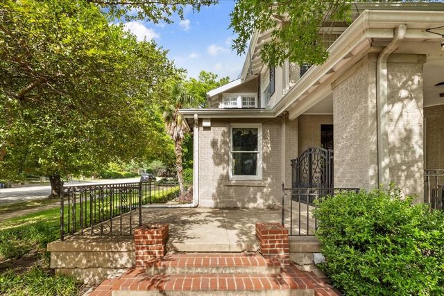 4720 Collinwood Avenue, Fort Worth, TX 76107