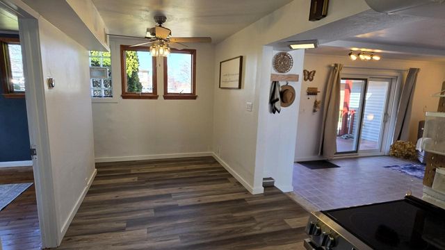 1715 Rawson AVENUE, South Milwaukee, WI 53172