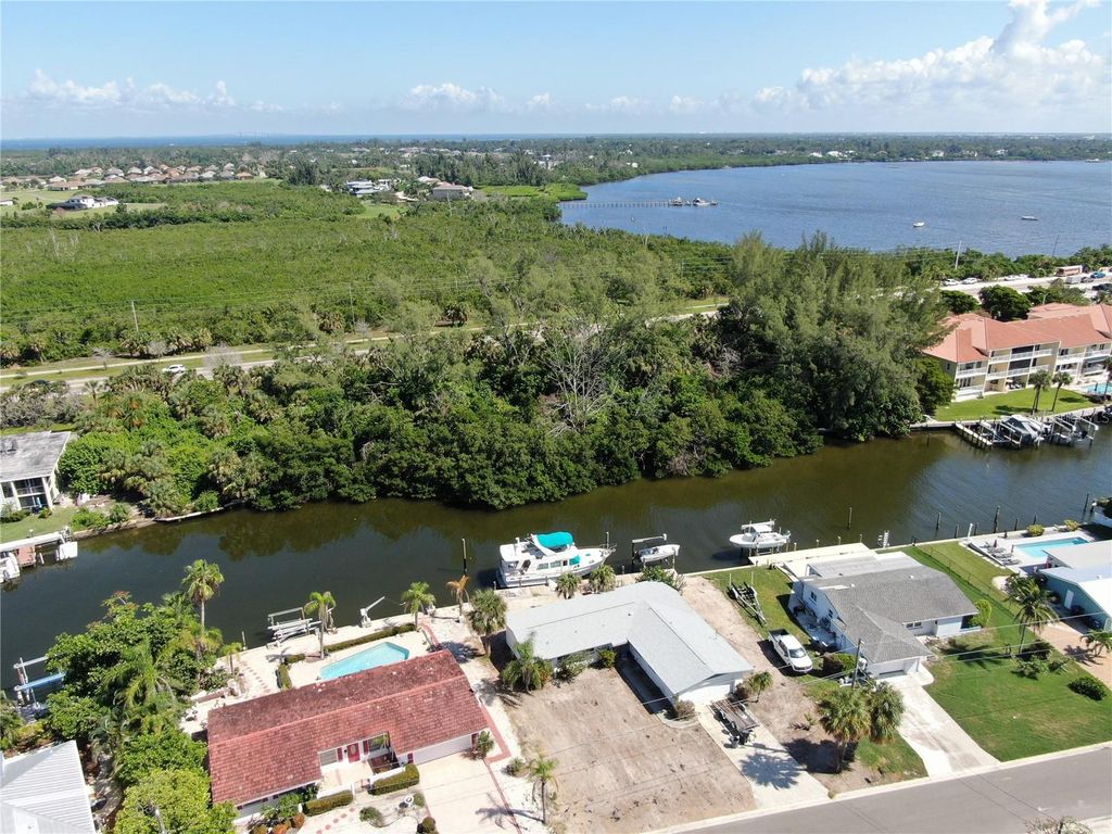 10005 W MANATEE AVENUE W, BRADENTON, FL 34209 — photo 4
