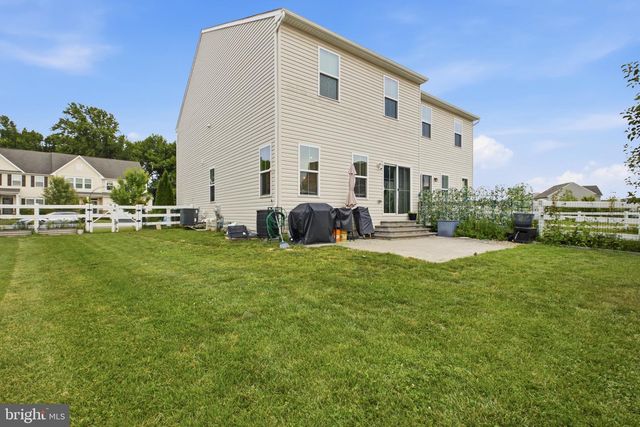 215 FELIX DR, Newark, DE 19713