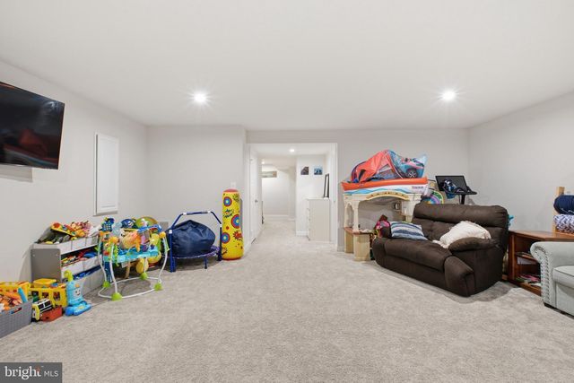 215 FELIX DR, Newark, DE 19713