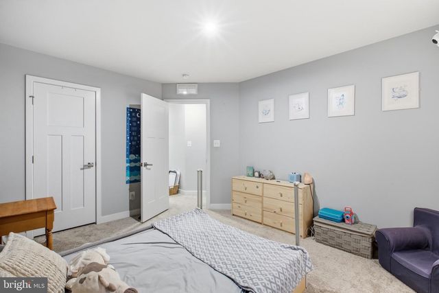 215 FELIX DR, Newark, DE 19713
