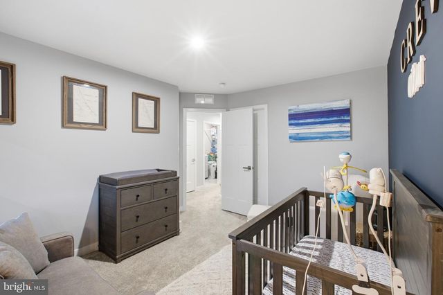 215 FELIX DR, Newark, DE 19713