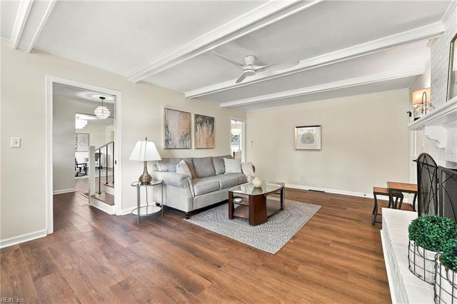 957 Edwin DR, Virginia Beach, VA 23464